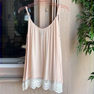 VALIJA Nude/Peach Sleeveless Crochet Trim Top